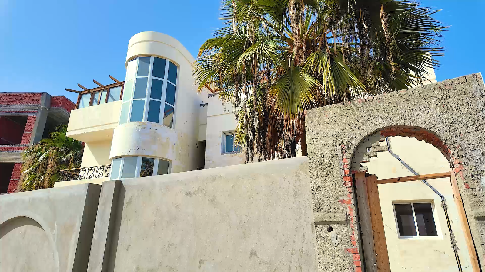 فيلا منتجع الخيام | الأحياء